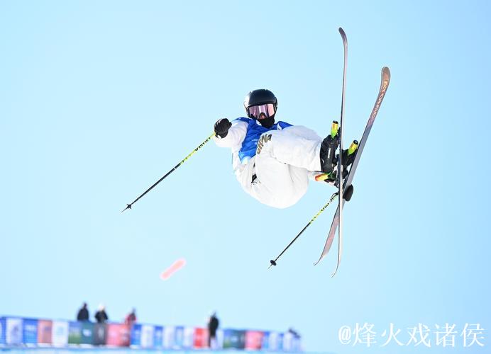 U型场地世界杯卡尔加里站:中国选手收获两银 U型场地世界杯卡尔加里站:中国选手收获两银